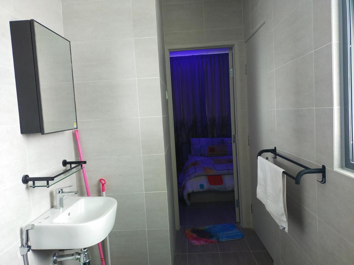 Cmk Troika Apartmen#free Netflix Apartment