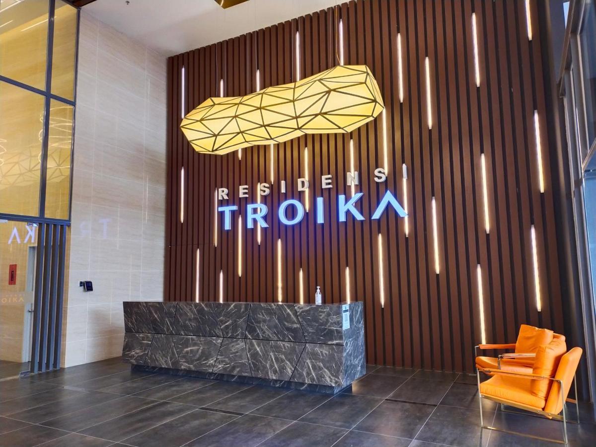 Cmk Troika Apartmen#free Netflix Apartment