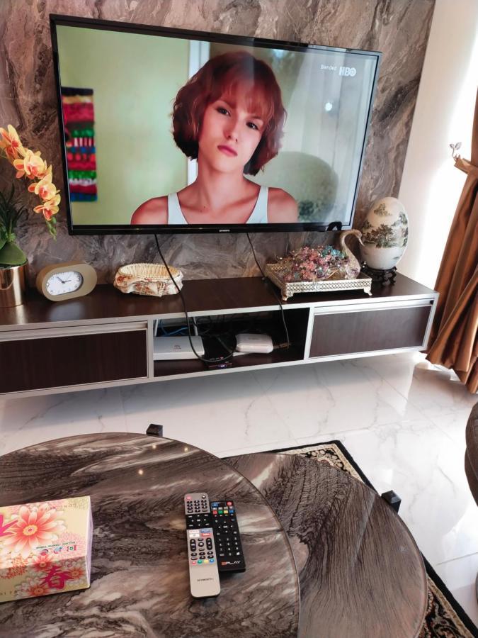 Cmk Troika Apartmen#free Netflix Apartment *