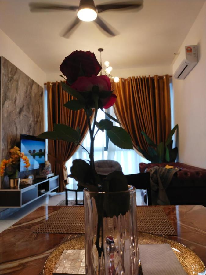 Cmk Troika Apartmen#free Netflix Apartment